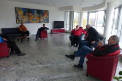 sammeln_vor_der_fahrt_zum_kloster_13_20221117_1058252342