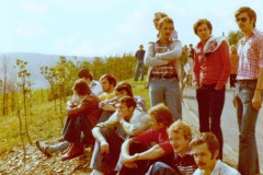 alle_verfolgen_die_flugvorfuehrungen_im_tal_1_20150510_1990244772